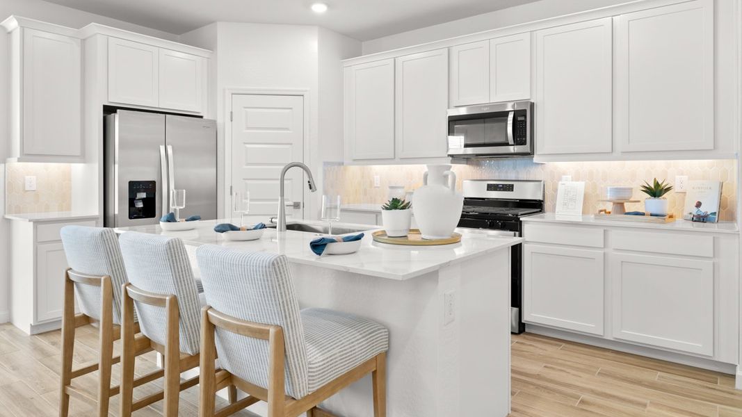 Furnished interior view inside a new home in Aloravita, Peoria (Image 10).