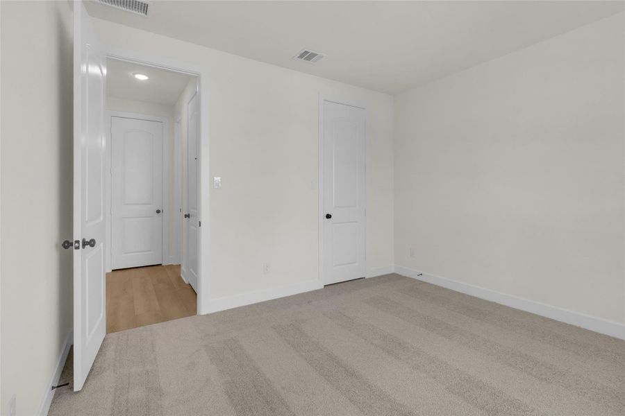 Spacious, unfurnished interior of a new home in Midline, Webster (Image 32). Spacious, unfurnished interior of a new home in Midline, Webster (Image 32).