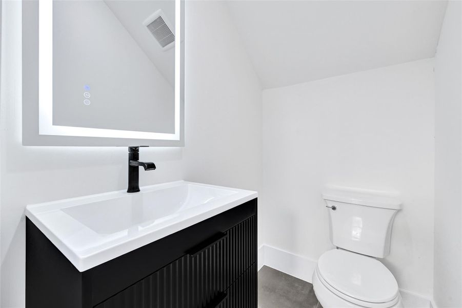 Image 28 of a home in .