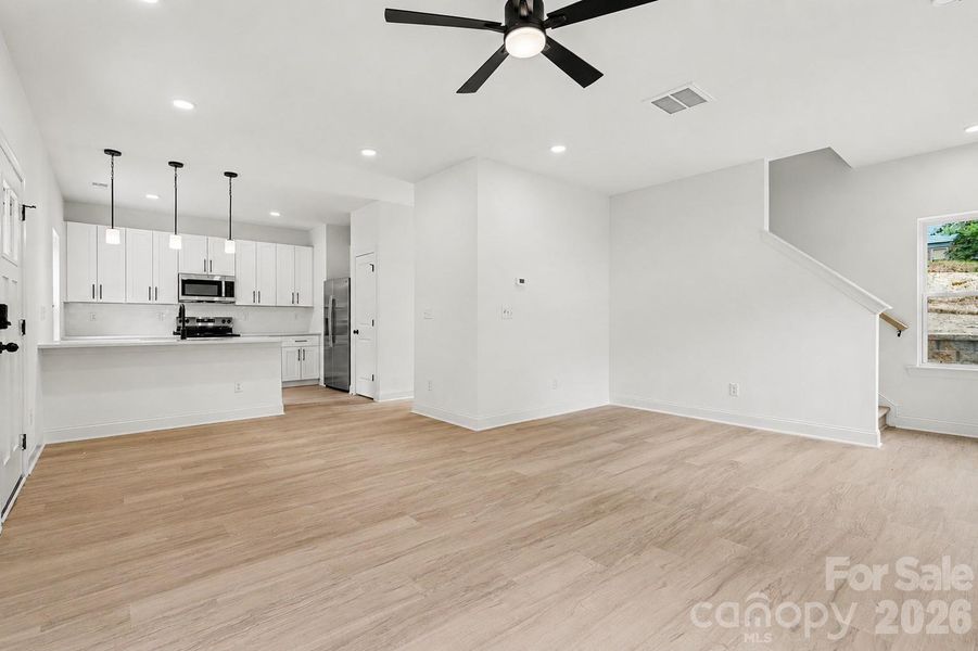 Spacious, unfurnished interior of a new home in , Charlotte (Image 13).