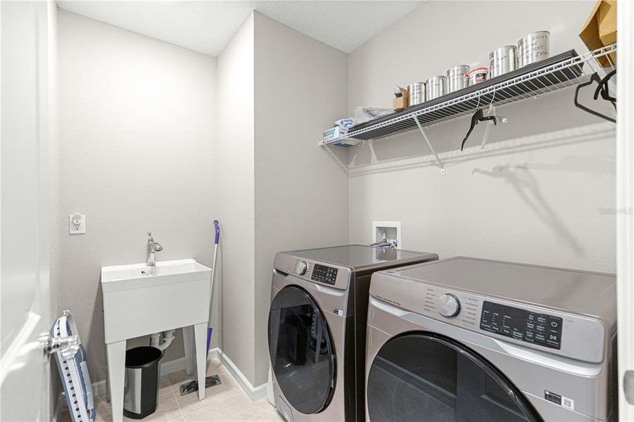 Furnished interior view inside a new home in Del Webb Stone Creek, Ocala (Image 16).