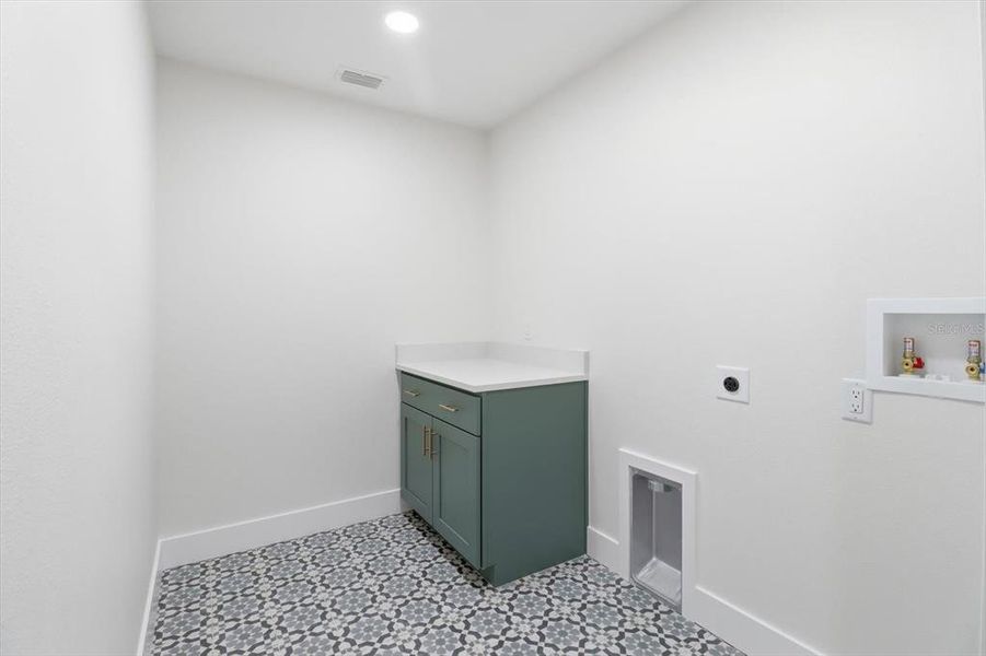 Spacious, unfurnished interior of a new home in , Inverness (Image 38).