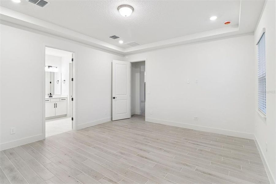 Spacious, unfurnished interior of a new home in Ridgehaven - Reserve Series, Ormond Beach (Image 38).