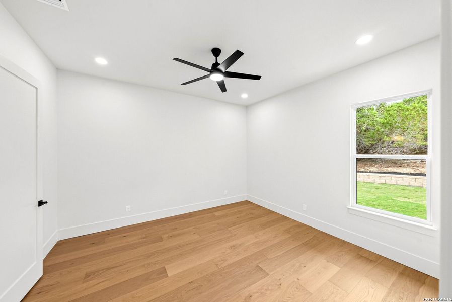 Spacious, unfurnished interior of a new home in , Boerne (Image 23).