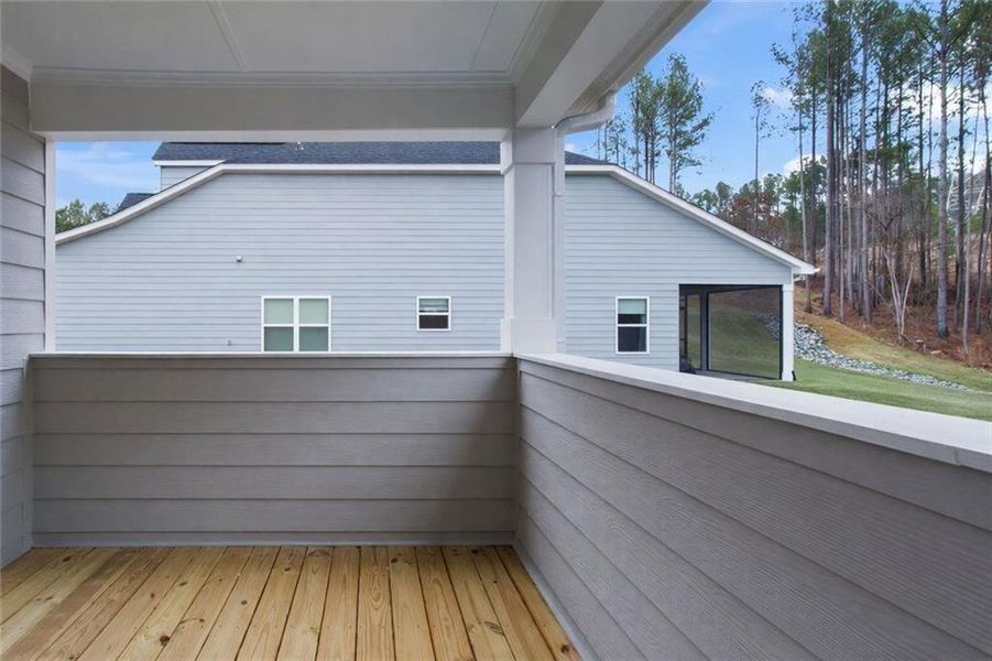 Exterior details and patio area of a home in , Dallas (Image 4).