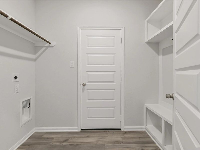 Spacious, unfurnished interior of a new home in Caney Creek Place, Conroe (Image 28). Spacious, unfurnished interior of a new home in Caney Creek Place, Conroe (Image 28).