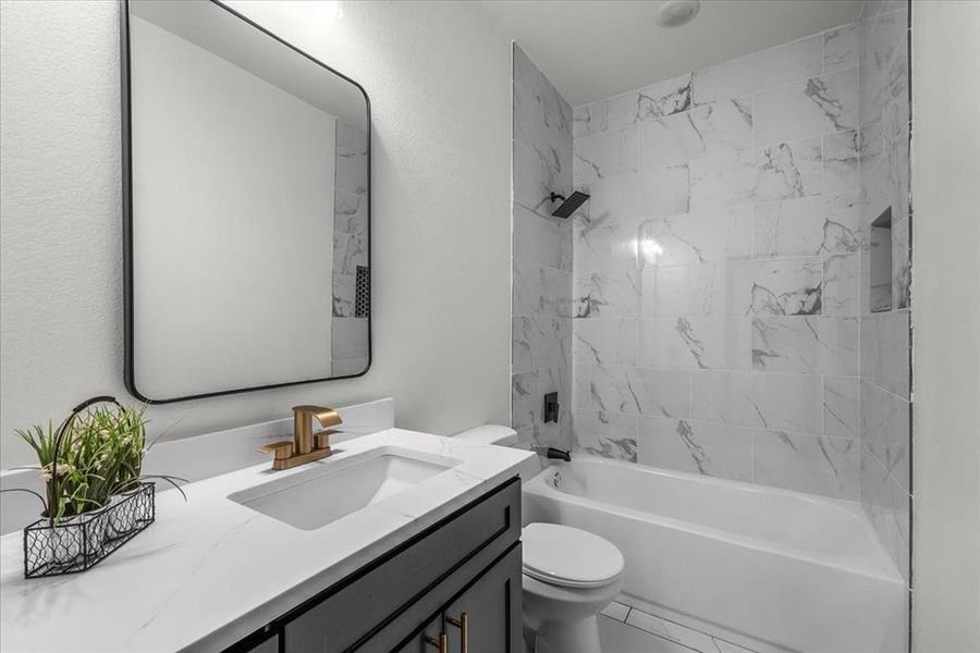 Furnished interior view inside a new home in , Granbury (Image 12).