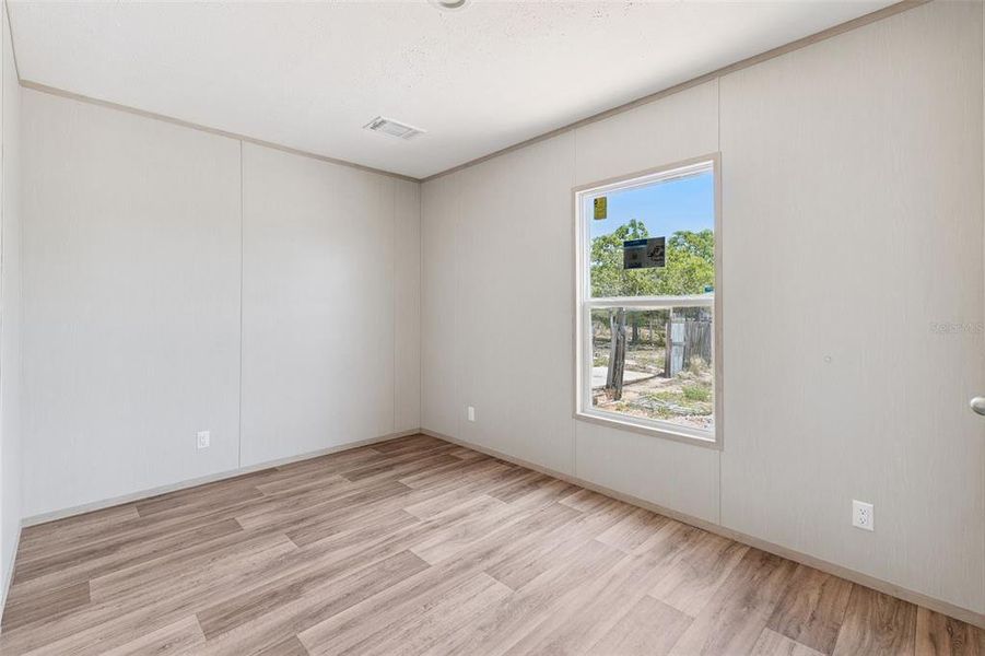 Spacious, unfurnished interior of a new home in , Lake Wales (Image 20).