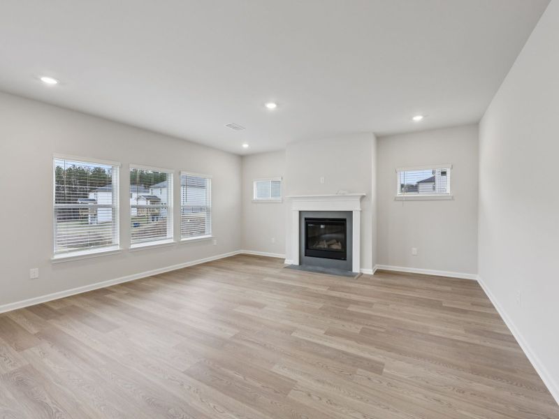 Spacious, unfurnished interior of a new home in Parkside at Grayson, Grayson (Image 12).