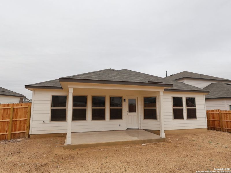 Exterior details and patio area of a home in Winding Brook, San Antonio (Image 4).
