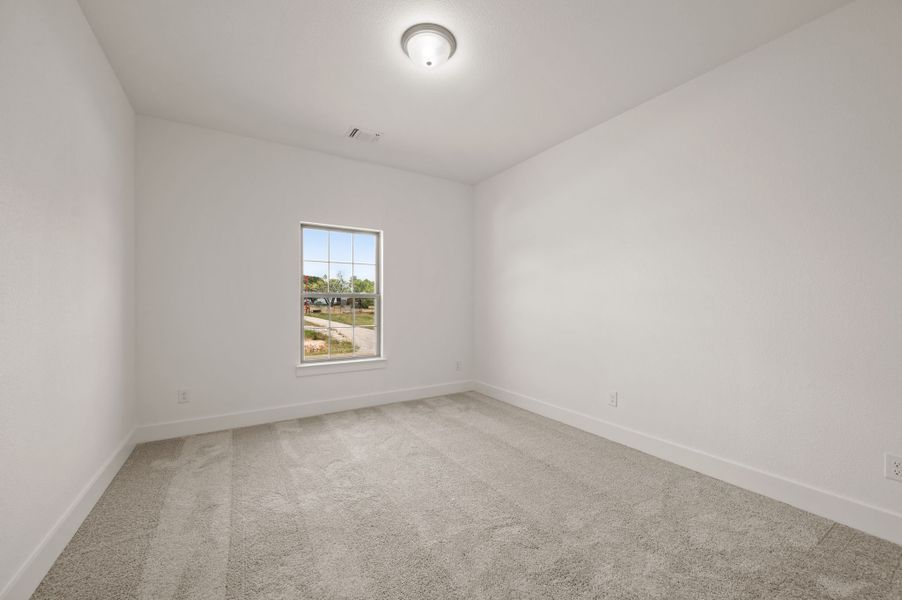 Spacious, unfurnished interior of a new home in Saddleback Estates, Boyd (Image 28).