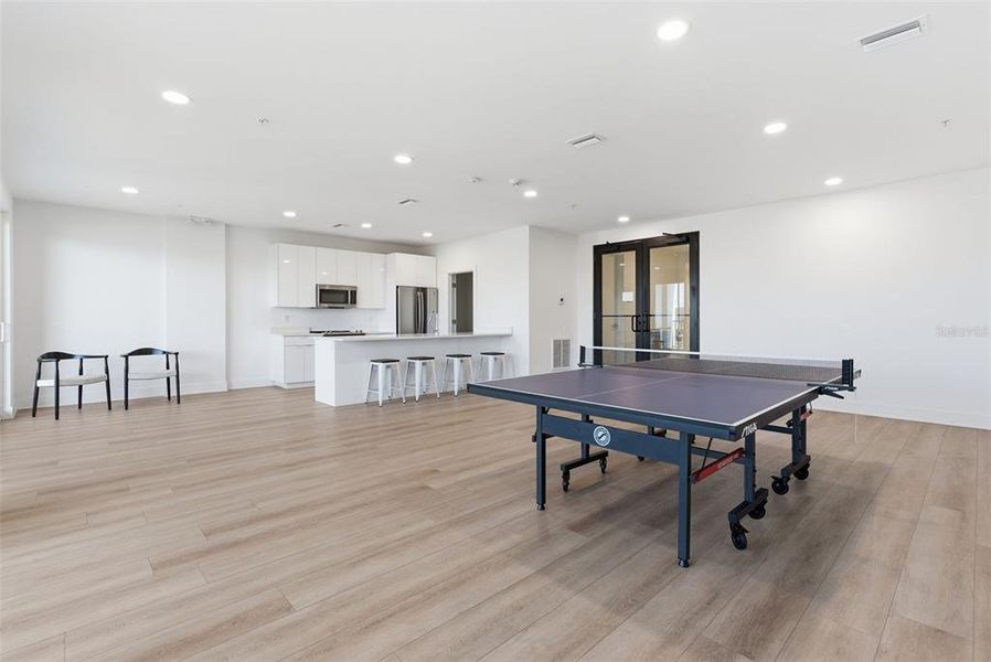 Community amenities in Residences at Town Center, Madeira Beach (Image 39).