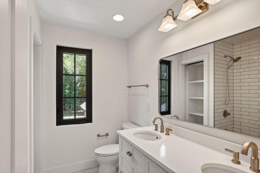 Furnished interior view inside a new home in , Roswell (Image 36).