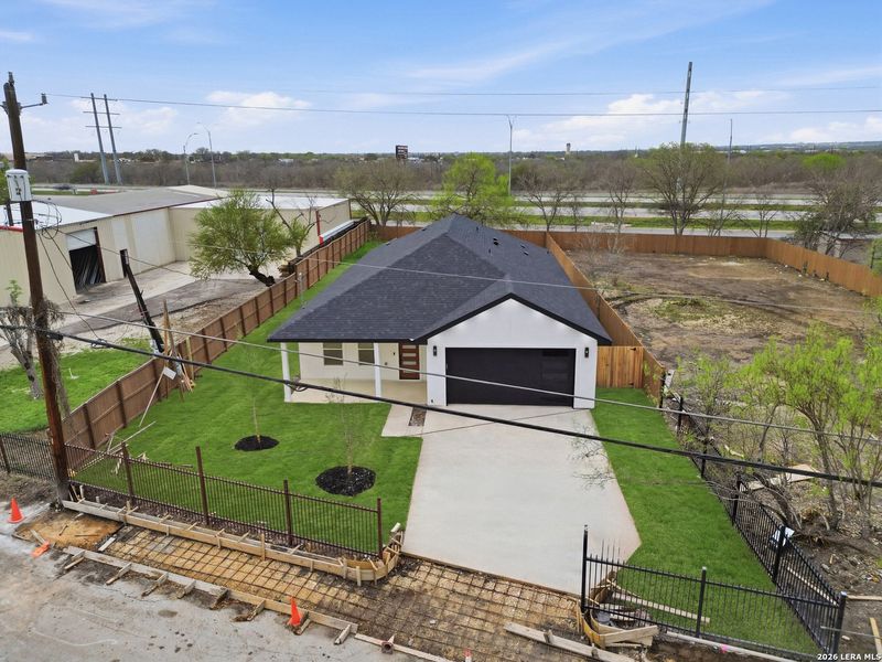 Exterior details and patio area of a home in , San Antonio (Image 3).