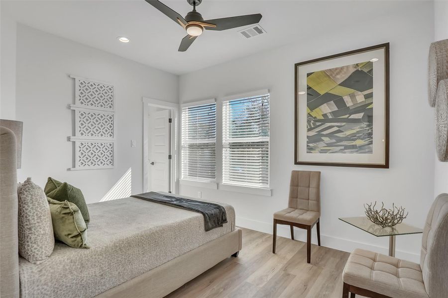 2nd Bedroom 2nd Bedroom