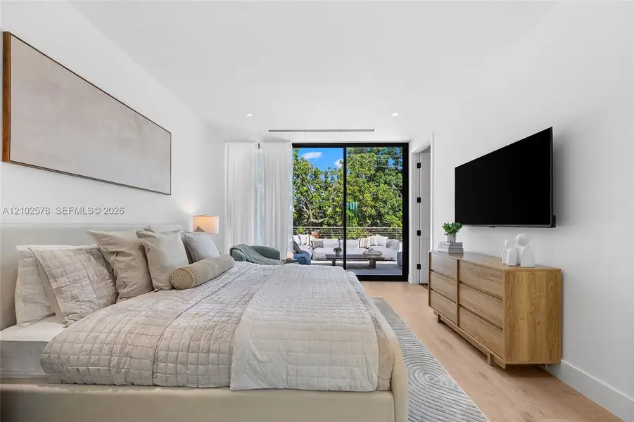 Furnished interior view inside a new home in , Miami (Image 52).