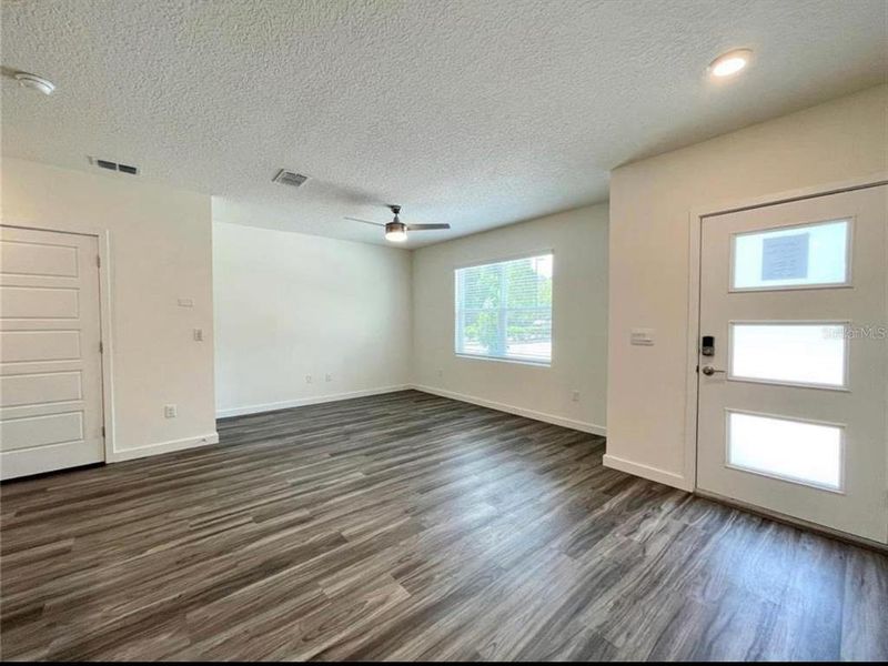 Spacious, unfurnished interior of a new home in , Longwood (Image 16).