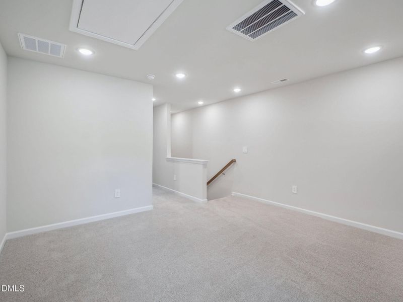 Thorton Finesse (18)