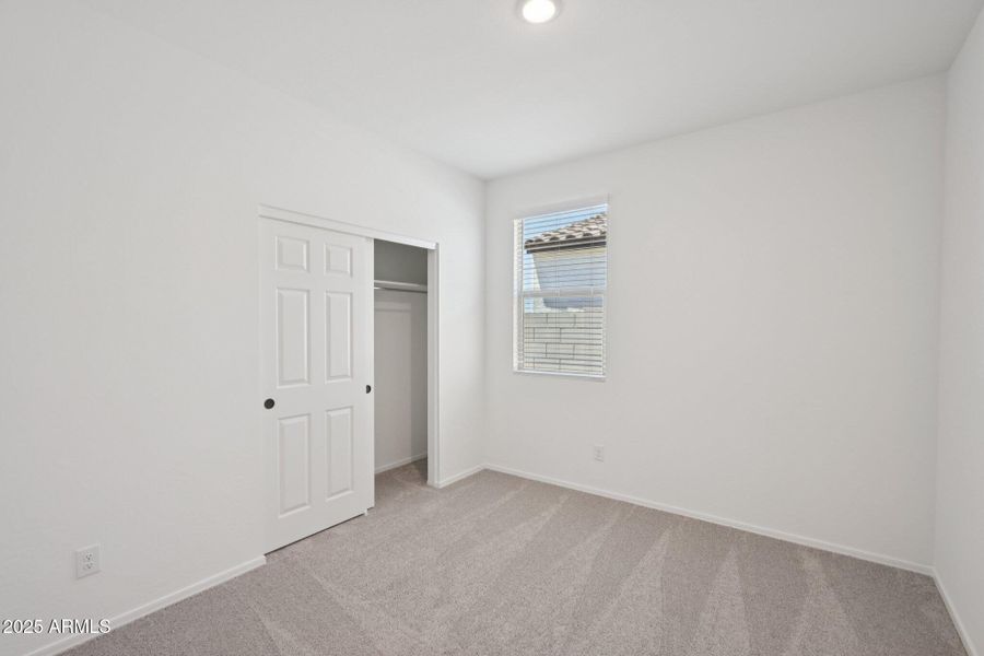 25-web-or-mls-W Bowker St-S2607-025