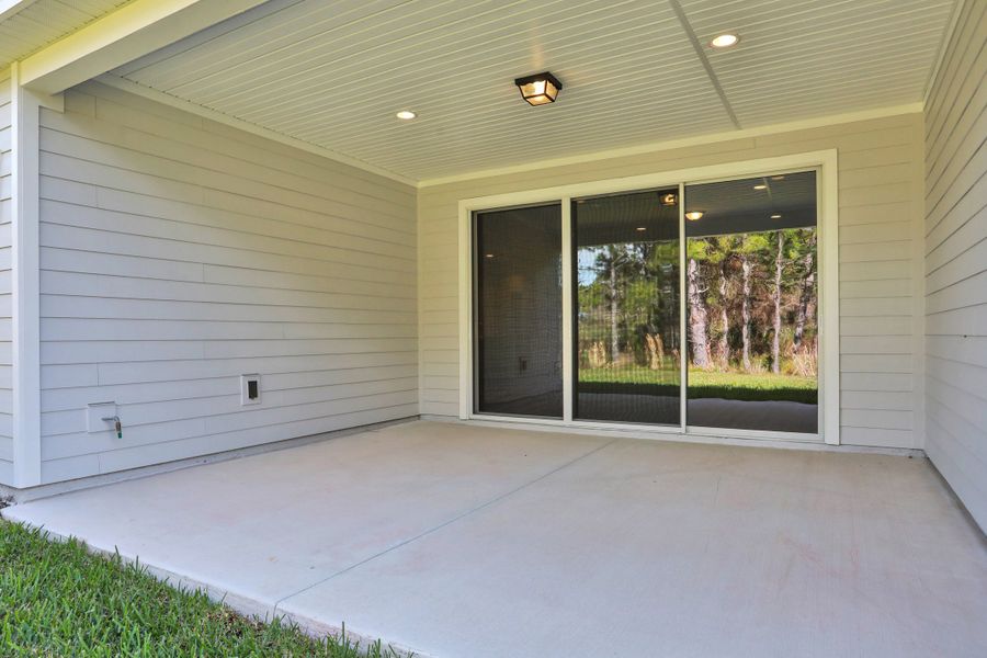 4br New Home in Green Cove Springs, FL.  - Slide 14