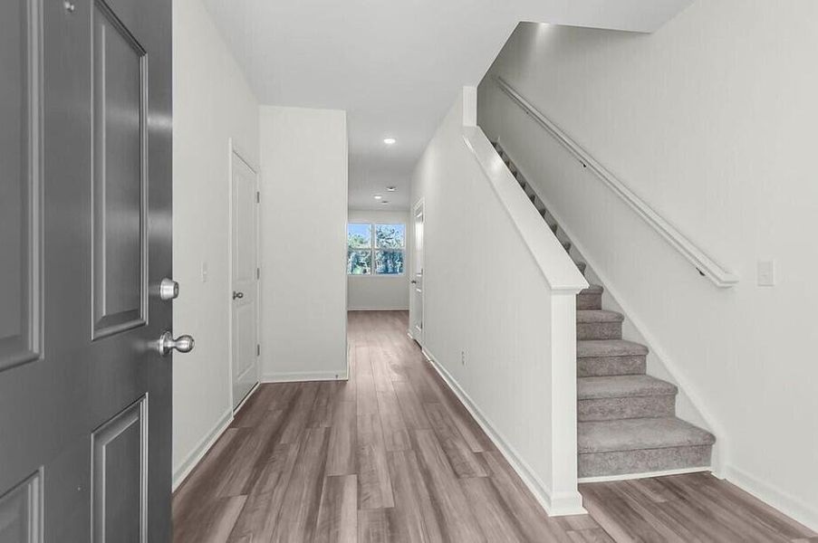 Spacious, unfurnished interior of a new home in Halstead, Moncks Corner (Image 18).