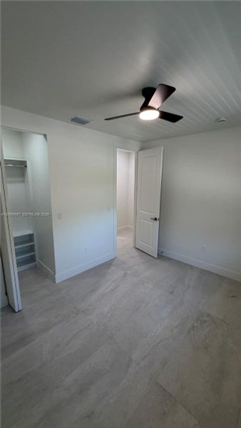Spacious, unfurnished interior of a new home in , Miami (Image 14).