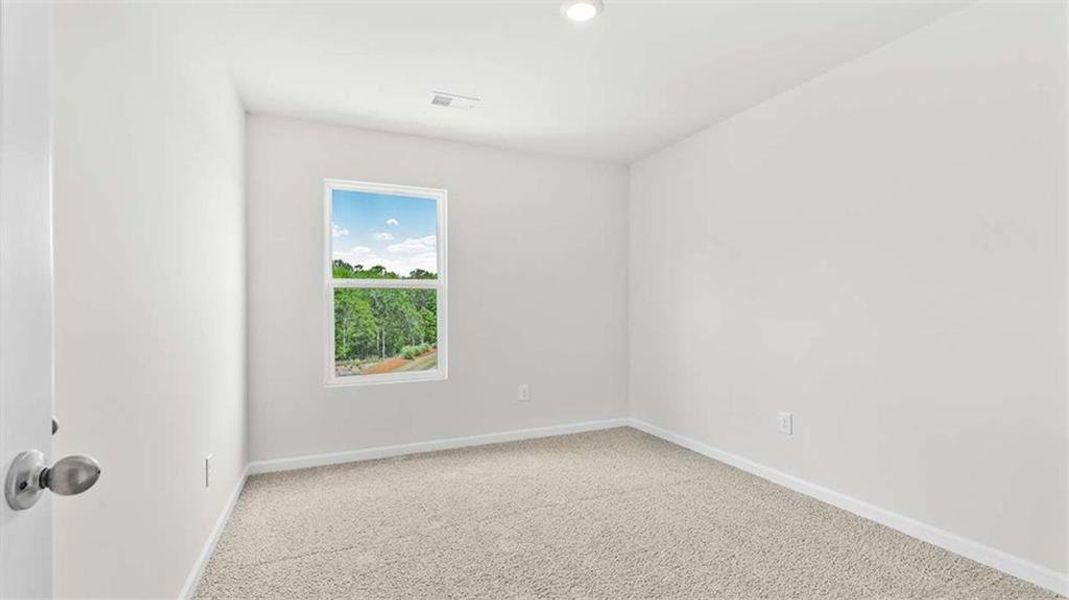 Spacious, unfurnished interior of a new home in Echo Glen, Stockbridge (Image 17).