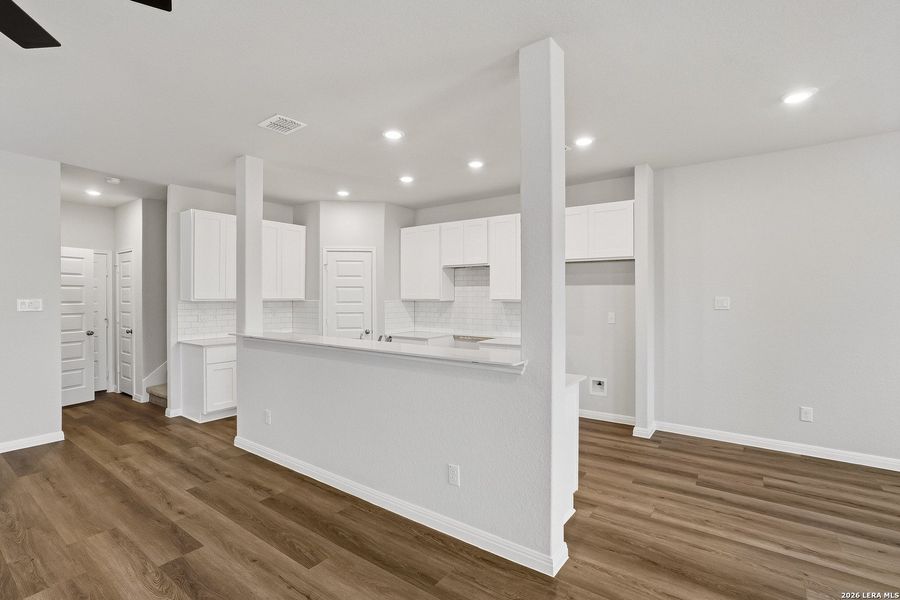 Spacious, unfurnished interior of a new home in Melissa Ranch, San Antonio (Image 45). Spacious, unfurnished interior of a new home in Melissa Ranch, San Antonio (Image 45).