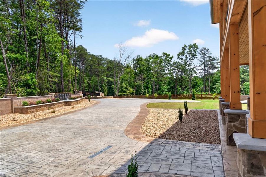 Exterior details and patio area of a home in , Dahlonega (Image 25).