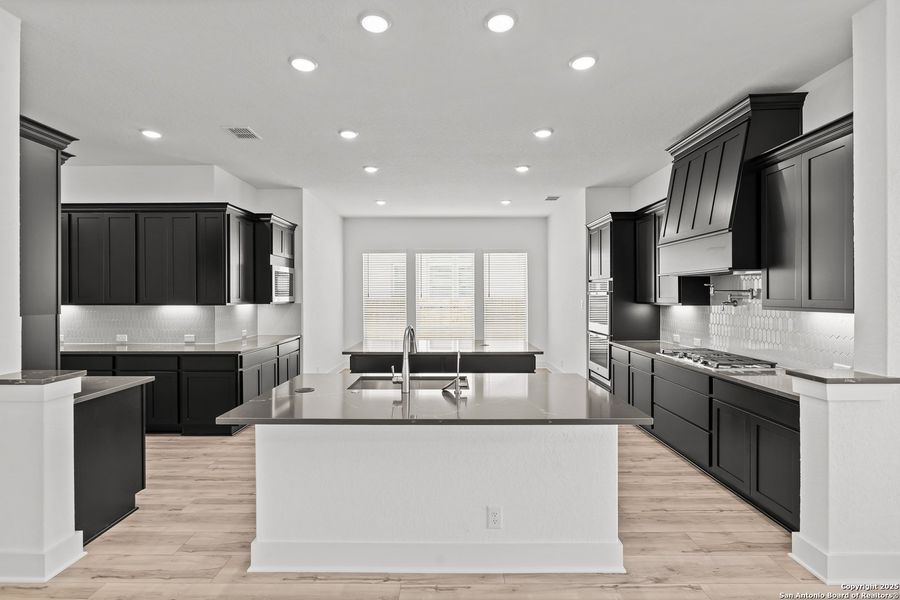 Furnished interior view inside a new home in Mesa Western, Cibolo (Image 14). Furnished interior view inside a new home in Mesa Western, Cibolo (Image 14).