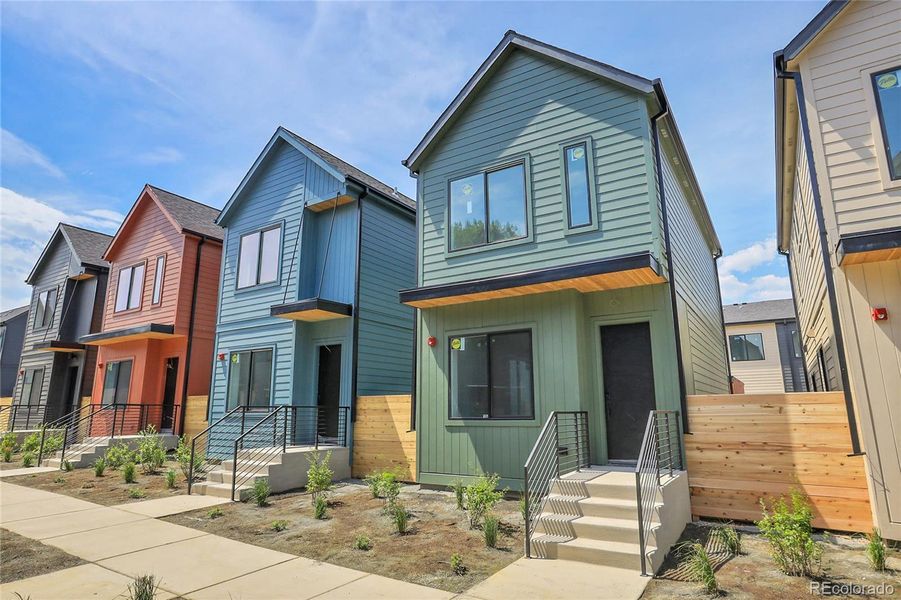 Exterior details and patio area of a home in , Erie (Image 8).