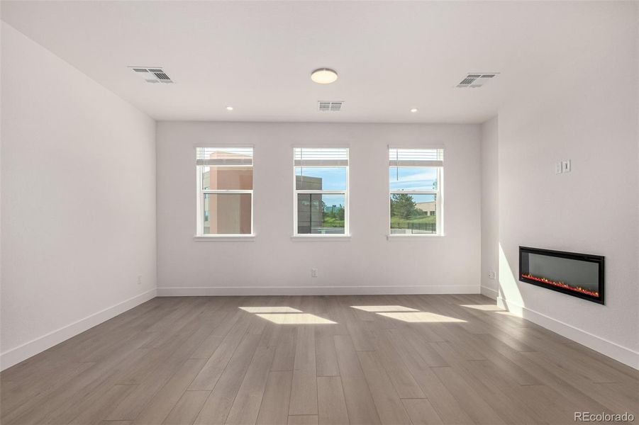 Spacious, unfurnished interior of a new home in Ascent at Inverness, Englewood (Image 18). Spacious, unfurnished interior of a new home in Ascent at Inverness, Englewood (Image 18).
