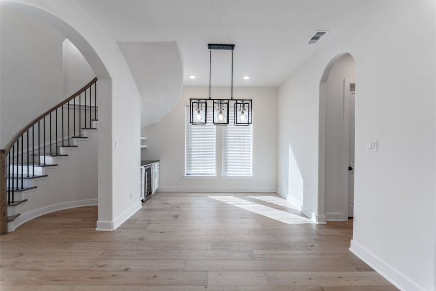 Spacious, unfurnished interior of a new home in Sonoma Verde, Rockwall (Image 24).