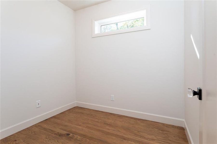 Spacious, unfurnished interior of a new home in , Scottdale (Image 26).