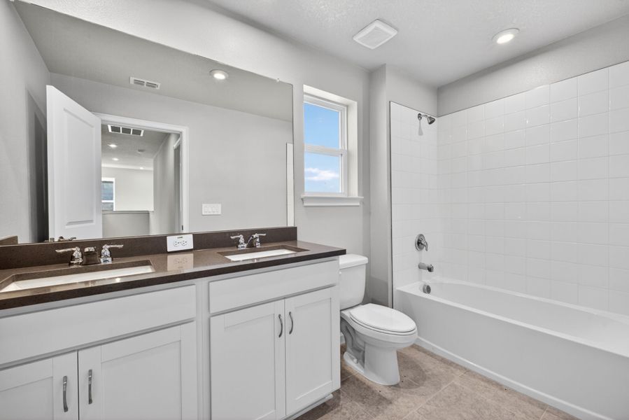 Furnished interior view inside a new home in Crosswind Ranch, Parrish (Image 5).