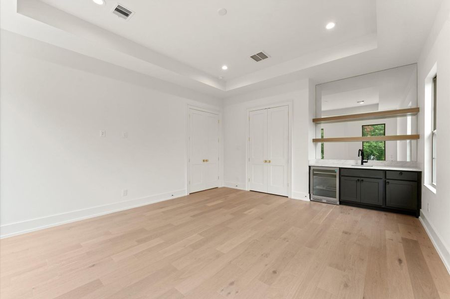 Image 9 of a home in .