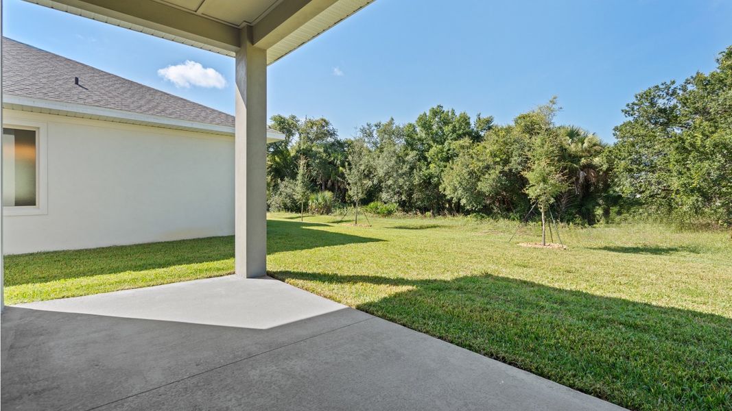 Exterior details and patio area of a home in Turnleaf, Punta Gorda (Image 2). Exterior details and patio area of a home in Turnleaf, Punta Gorda (Image 2).