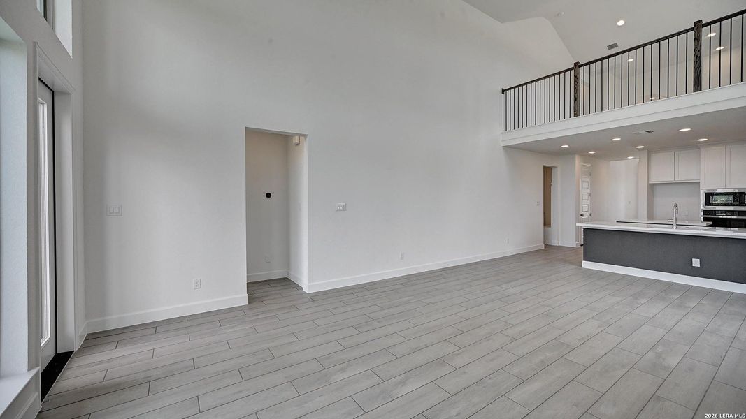 Spacious, unfurnished interior of a new home in Briggs Ranch, San Antonio (Image 21). Spacious, unfurnished interior of a new home in Briggs Ranch, San Antonio (Image 21).