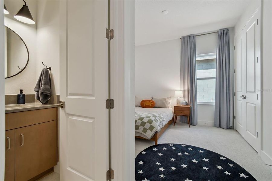 En-Suite Bedroom Bath Combo En-Suite Bedroom Bath Combo