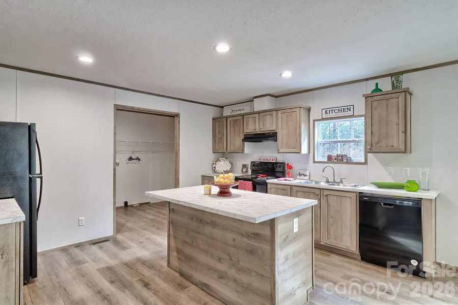 Furnished interior view inside a new home in , Kershaw (Image 4).