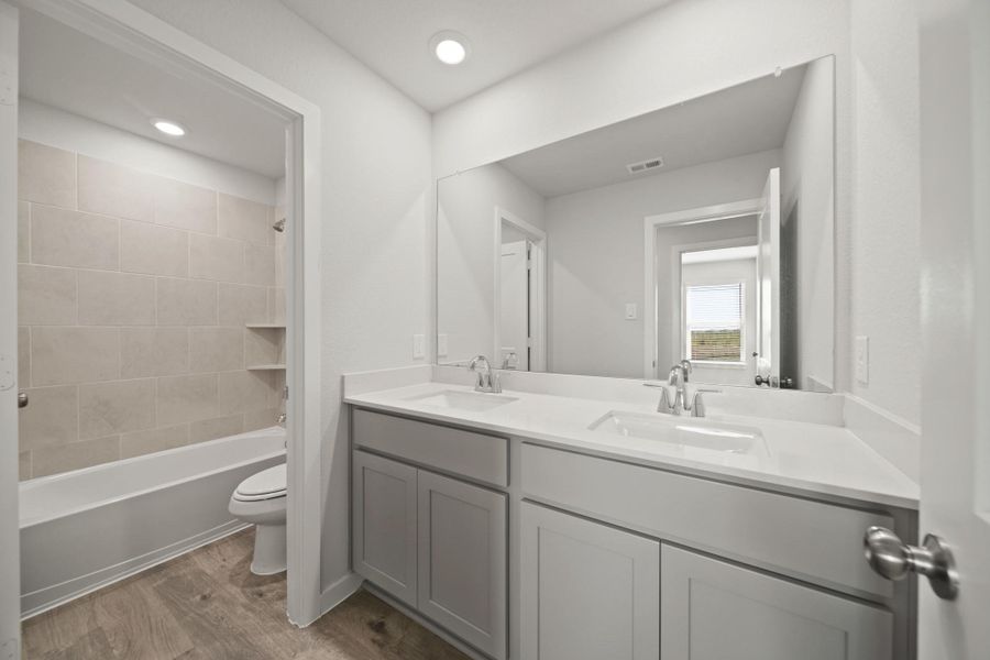 Furnished interior view inside a new home in River Ranch Trails, Dayton (Image 4). Furnished interior view inside a new home in River Ranch Trails, Dayton (Image 4).