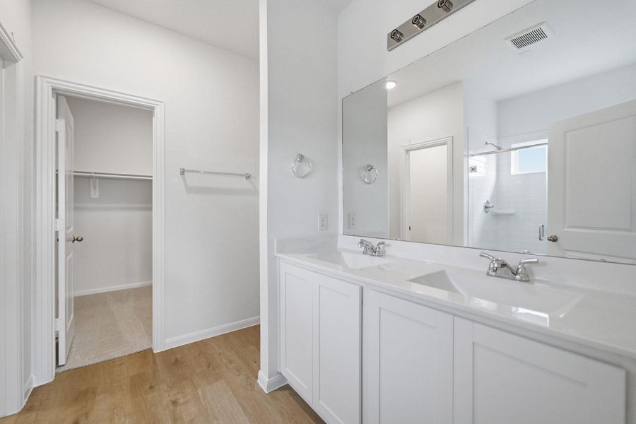 Furnished interior view inside a new home in , Conroe (Image 6).