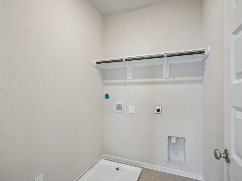 Spacious, unfurnished interior of a new home in Parkway Commons - City Series, Missouri City (Image 38). Spacious, unfurnished interior of a new home in Parkway Commons - City Series, Missouri City (Image 38).