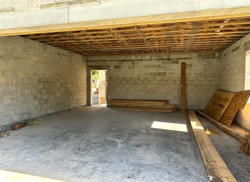 Spacious, unfurnished interior of a new home in , St. Petersburg (Image 13).