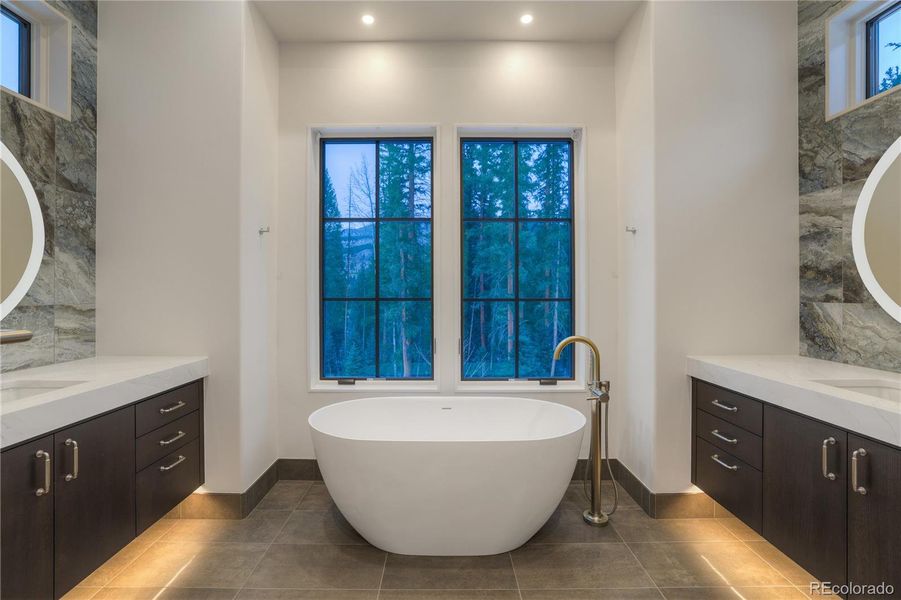 Furnished interior view inside a new home in , Keystone (Image 13).