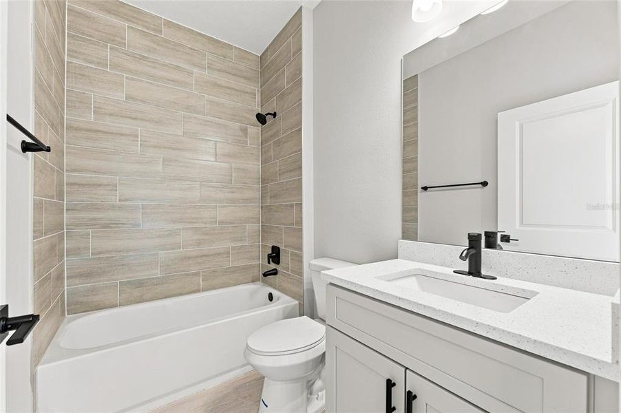 Furnished interior view inside a new home in , Ocala (Image 5).