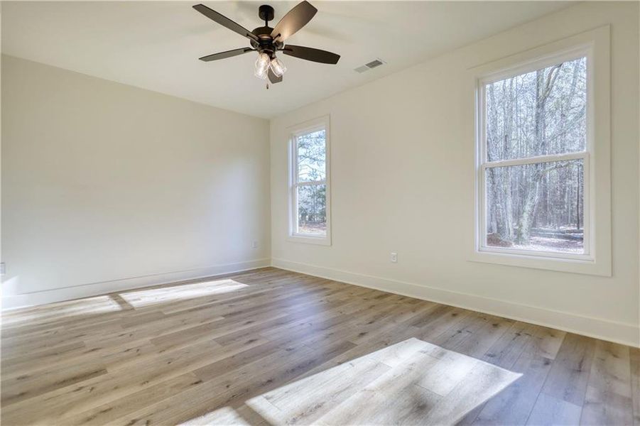 Spacious, unfurnished interior of a new home in , Mansfield (Image 45).