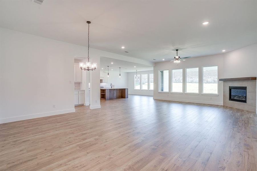 Spacious, unfurnished interior of a new home in Sweetgrass, Haslet (Image 29).