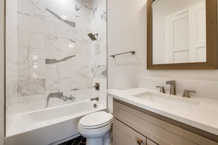 En suite bath for upstairs bedroom