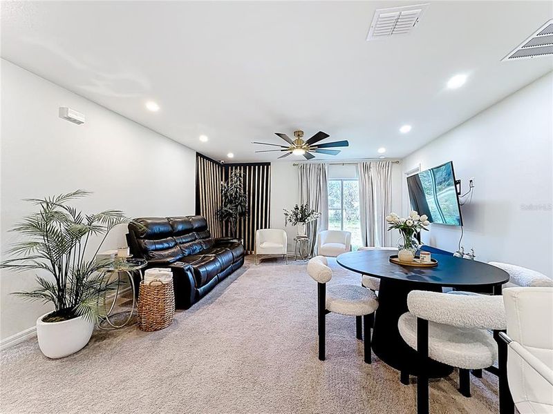 Furnished interior view inside a new home in , Kissimmee (Image 38). Furnished interior view inside a new home in , Kissimmee (Image 38).